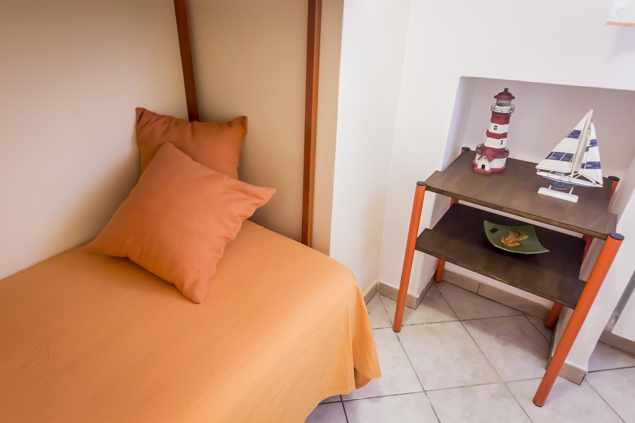 Bed and Breakfast Mandarinoarancio Алецио Экстерьер фото