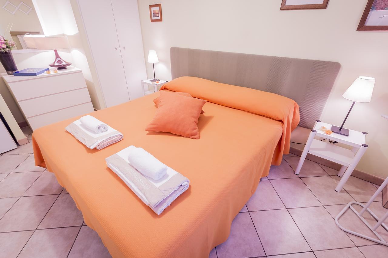 Bed and Breakfast Mandarinoarancio Алецио Экстерьер фото