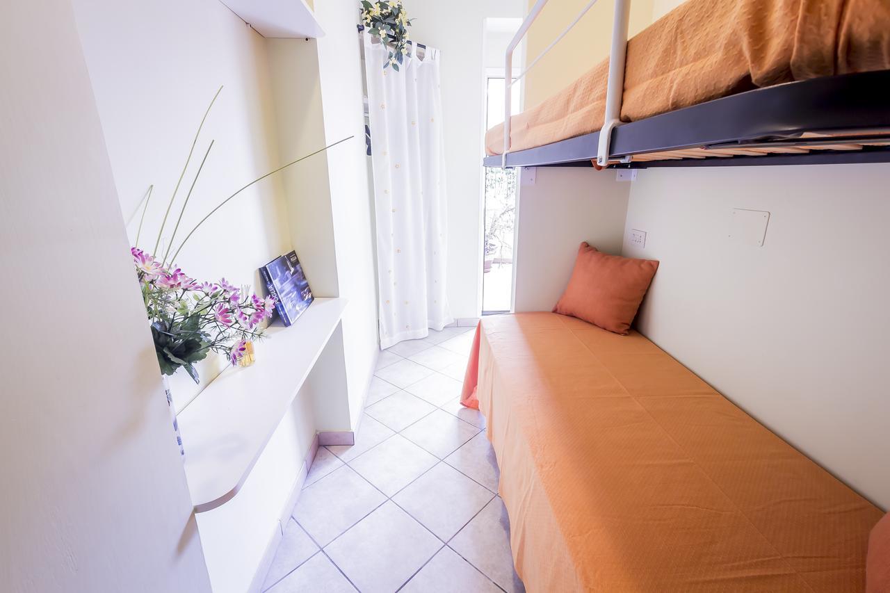 Bed and Breakfast Mandarinoarancio Алецио Экстерьер фото